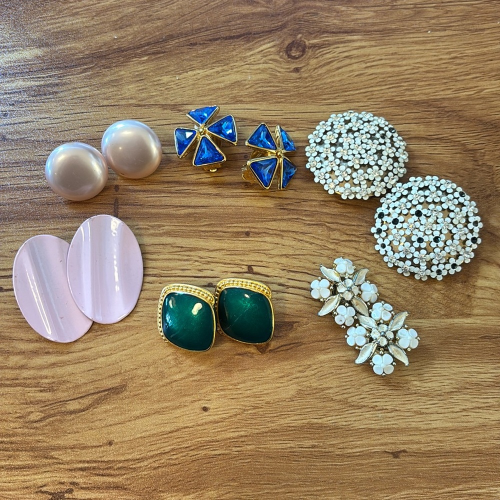 6 pairs Vintage Clip-On Earrings